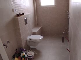 שיפוץ שירותים ומקלחת